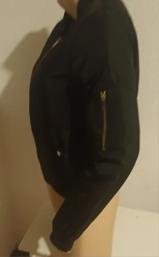 Cazadora bomber negra Pinki, da para una talla s/m