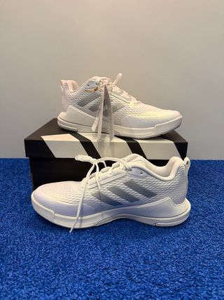 NovaFlight 2W, bianco e argento, numero 39 1/3