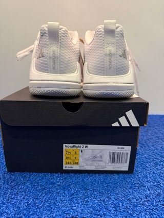 NovaFlight 2W, bianco e argento, numero 39 1/3