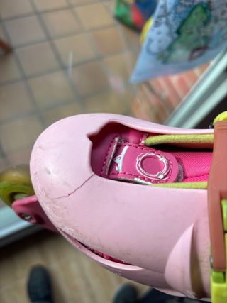 Patines en línea rosas para niña