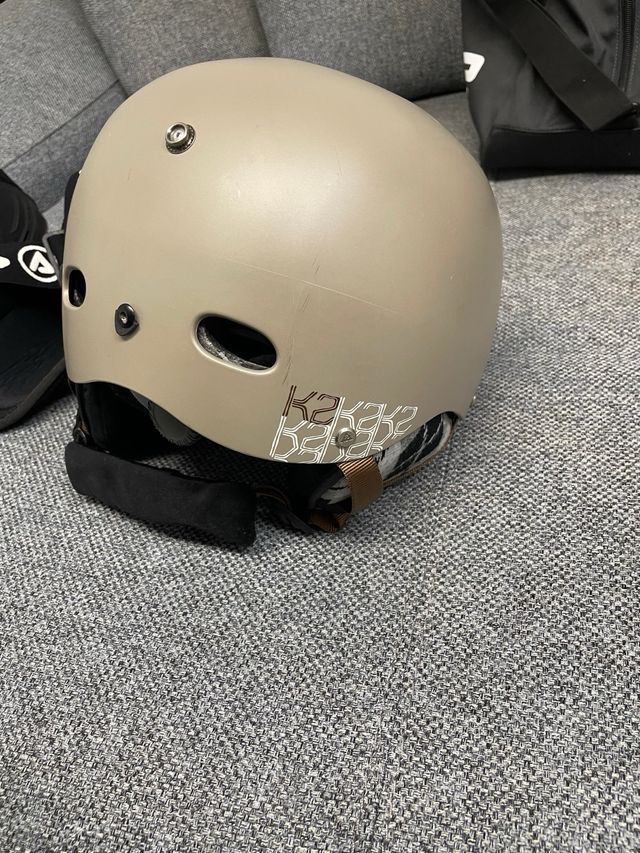 Casco snowboard  y coderas