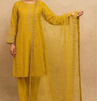 Vestido pakistaní dorado talla única