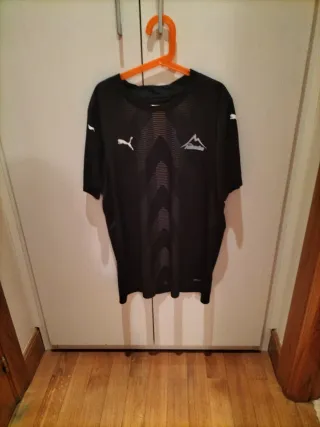 Camiseta deportiva Puma negra Talla L
