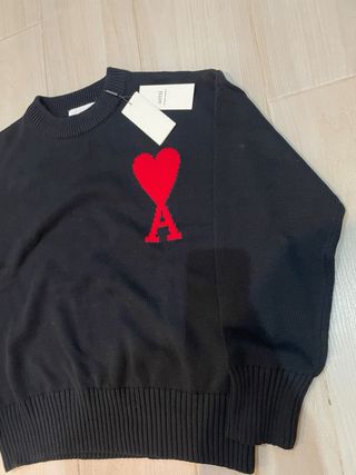 Suéter Ami Paris Negro y Rojo