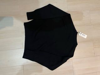 Suéter Ami Paris Negro y Rojo