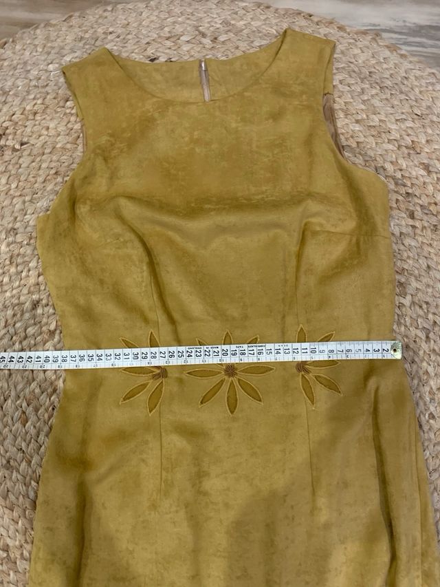 Vestido Antelina Beige con Flores