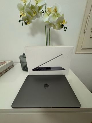 MacBook Pro 13 Gris Espacial