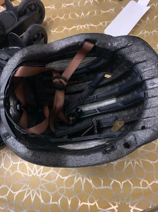 Cascos de proteccion de patinetes y bicicletas