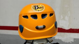 Casco Petzl escalada y vía ferrata