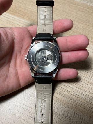 Reloj Lorus Automático Negro y Plateado