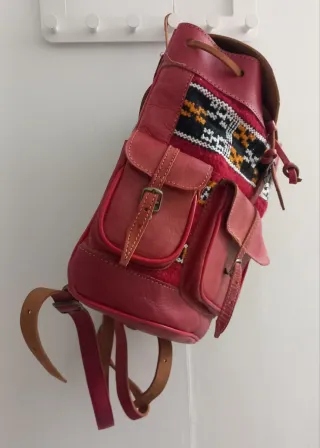 Mochila Piel Roja Artesanal Marruecos
