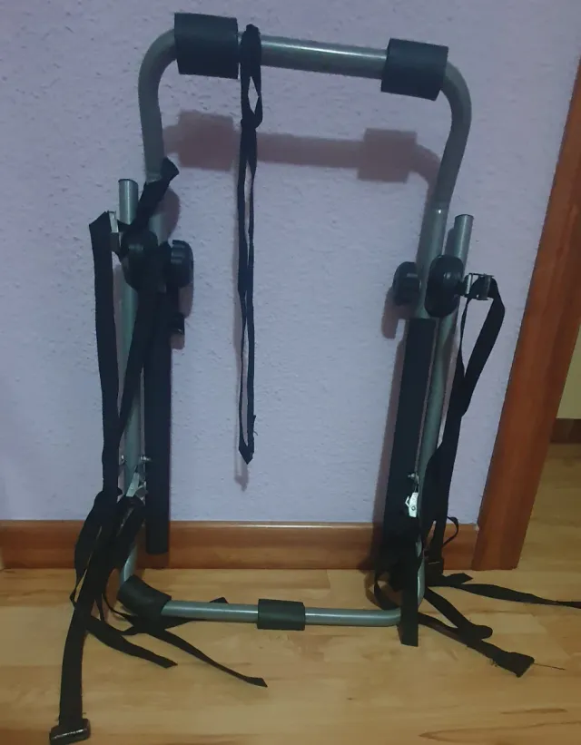 Porta biciclette per auto