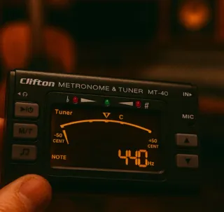 Afinador Clifton MT-40 Metrónomo Guitarra