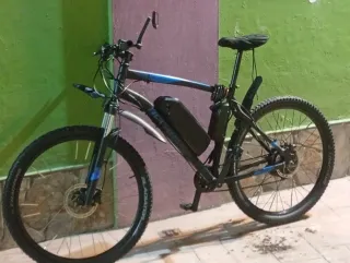 Bicicleta elettrica Rockrider ST 500