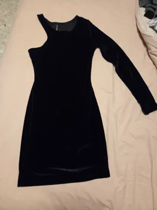 Vestido Terciopelo Negro Asimétrico