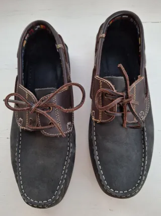 Zapatos náuticos piel marrón y gris