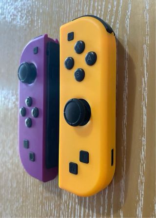 Joycons morado y naranja Nintendo Switch