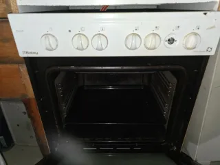 Cocina eléctrica vitrocerámica y horno