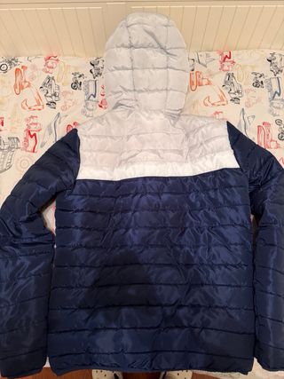 Chaqueta Jack & Jones azul y blanca