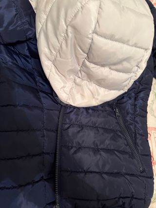 Chaqueta Jack & Jones azul y blanca