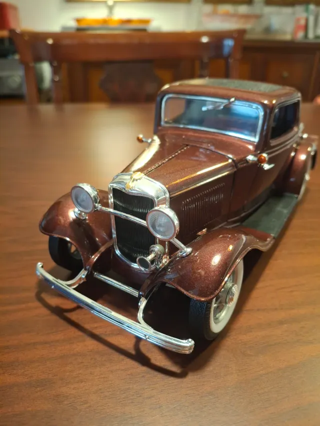 Ford 1932 Escala 1:18
