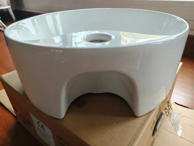 Lavabo de baño de porcelana blanco