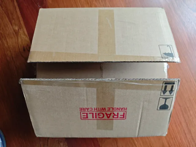 Lavabo de baño de porcelana blanco