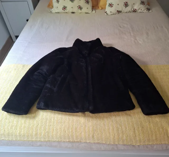 Abrigo pelo Zara negro