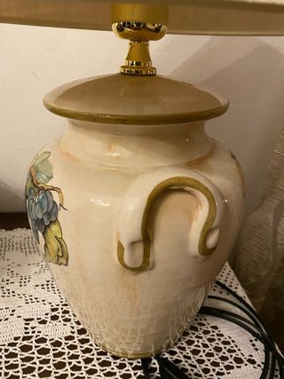 grande Lampada in ceramica con decoro uva