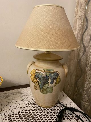 grande Lampada in ceramica con decoro uva