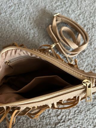 Bolso beige flecos estilo boho