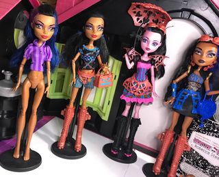 Monster High Robecca y Dracubecca (leer precios)