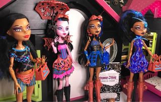 Monster High Robecca y Dracubecca (leer precios)