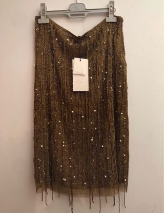 Falda Zara dorada con abalorios