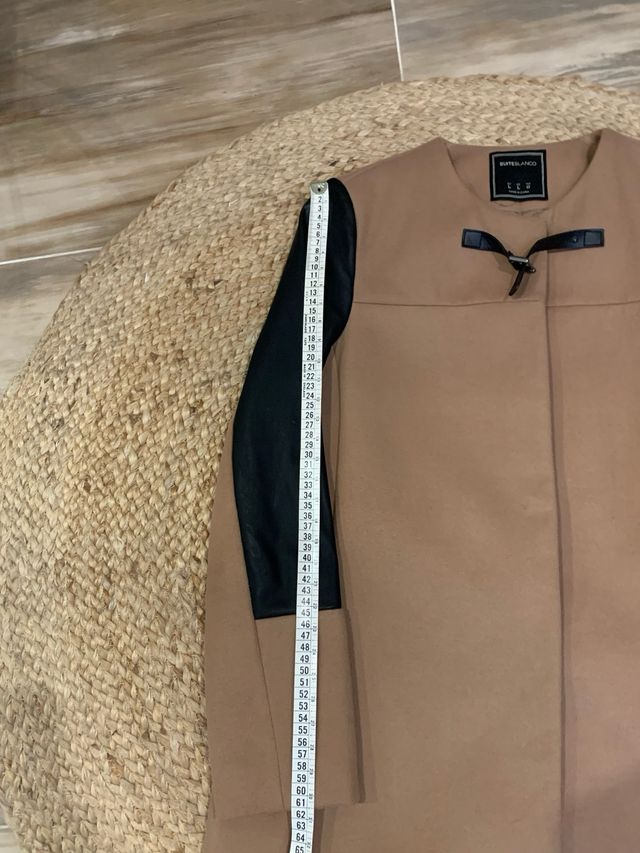 Abrigo SuiteBlanco paño y polipiel talla 40/42