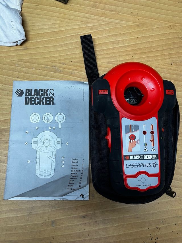 Nivel Láser BLACK & DECKER Láser Plus LZR2
