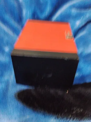 Caja Reloj Tissot + Libro La Novela de una Fábrica