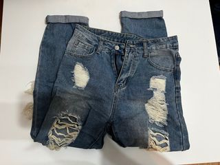 Pantalón vaquero recto roto azul