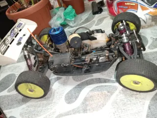 Coche RC Nitro 1/8 Buggy carburado arranca muy bie