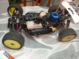 Coche RC Nitro 1/8 Buggy carburado arranca muy bie