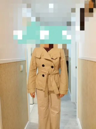 Chaqueta gabardina camel