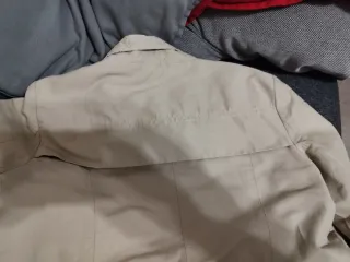 Chaqueta gabardina camel