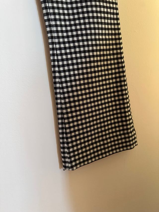 Pantalones Mango cuadros blanco y negro