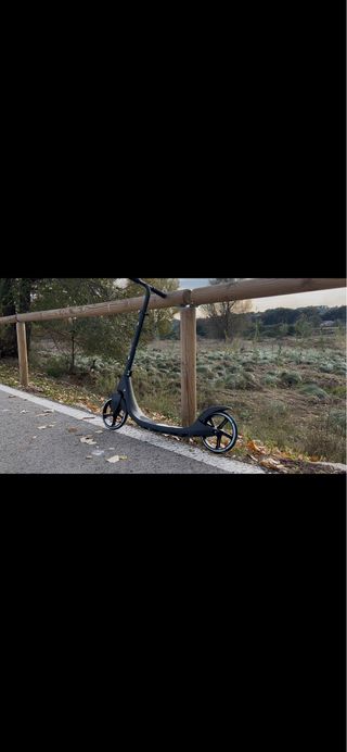 Patinete urbano negro