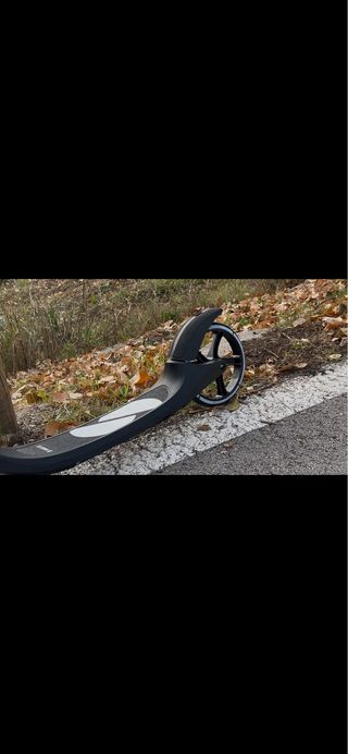 Patinete urbano negro