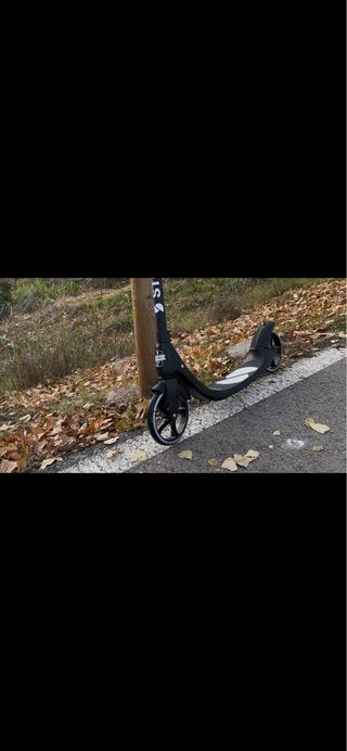 Patinete urbano negro