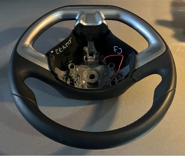 Volante Citroen C3 / Peugeot 208