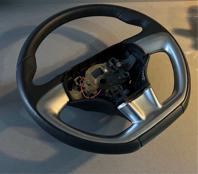 Volante Citroen C3 / Peugeot 208