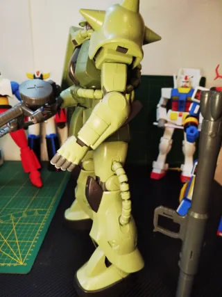 Bandai Mega Size 1/48 Mobile Suit Gundam MS-06F