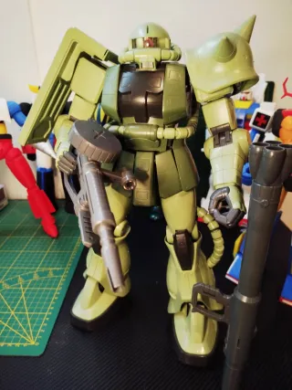 Bandai Mega Size 1/48 Mobile Suit Gundam MS-06F